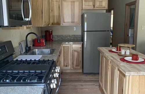 Stevensville House | Private, 2 bedroom Guest House, Unit A.