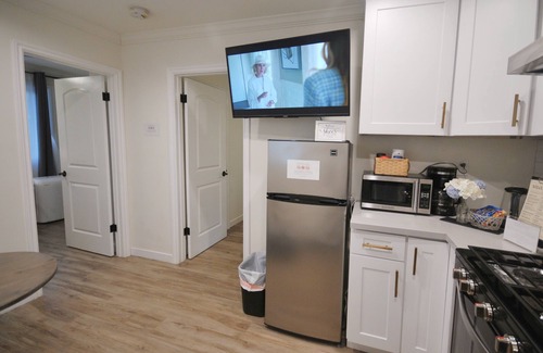 El Monte House | Private 2B1B Guest House in SGV Close to Los Angeles Attractions