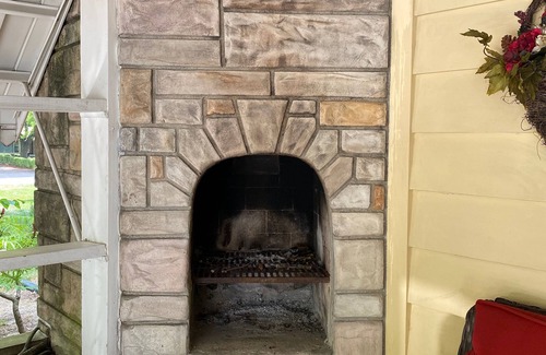 Wayne House | Private 4 BDRM- 2 BATHS house, 5 Miles from Downtown #7 ❤️