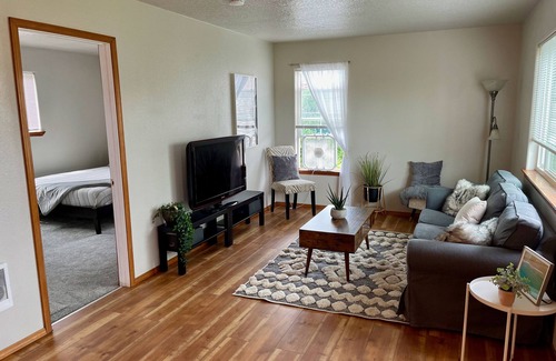 Sellwood-Moreland Apartment | Private Apartment in Sellwood