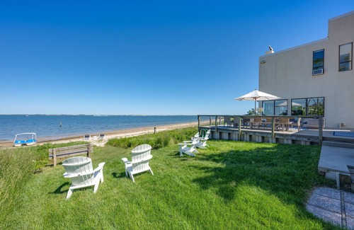 Hampton Bays House | Private Beach front Home
