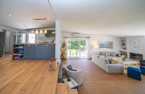 Tossa de Mar Villa | Private beach, suite with chill out area with sea views. Saltwater pool