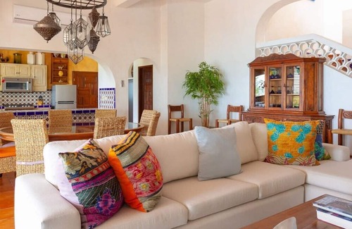Palmilla Villa | Private Beachfront Paradise, Right on the Best Swimming Beach in Los Cabos!