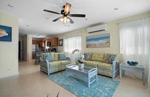 Nassau Apartment | Private Beachfront Getaway – Pure Relaxation