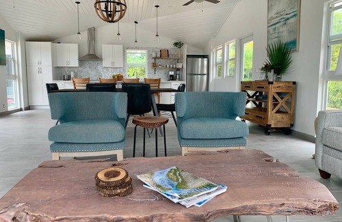 Ocean Point Villa | ⭐️Private Beachfront Villa with Pool and Kayaks ⭐️ Sapodilla Bay⭐️Chalk Sound