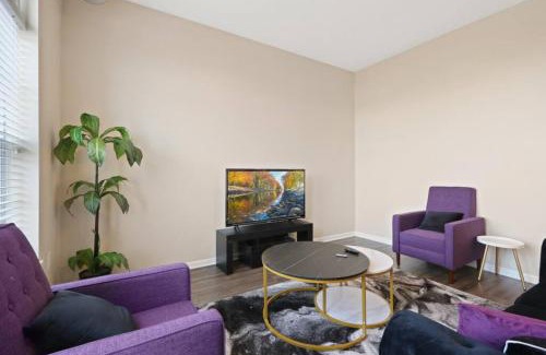 Downtown Indianapolis Apartment | Private Bed Downtown INDY - Shared