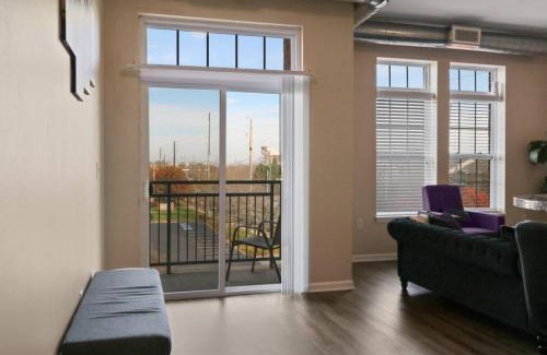 Downtown Indianapolis Apartment | Private Bed Downtown INDY - Shared