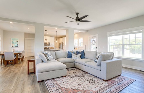 Livingston House | Private Boat Slip on Lake Anna: 3,000-Sq-Ft Home!