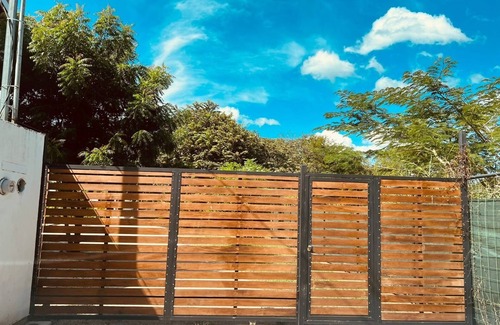Tamarindo House | Private bungalow Rooms Near to Tamarindo! Casa Malca Tama!