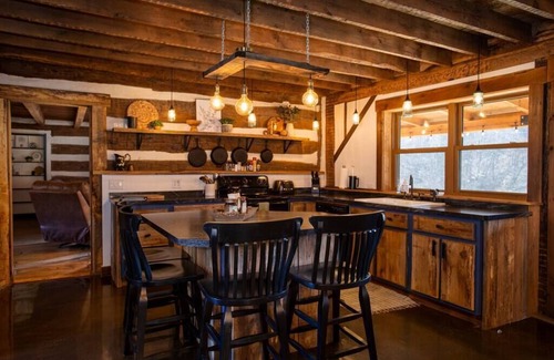 Loudonville House | Private Cabin w/Hot Tub. Woods and nature