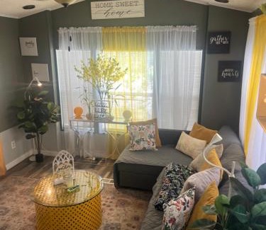 Kissimmee Resort | Private Cottage Only 5 miles from Disney