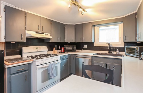 Crystal Beach Cottage | Private Cottage Retreat to Escape Your Busy Life