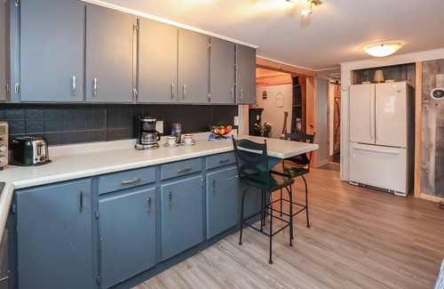 Crystal Beach Cottage | Private Cottage Retreat to Escape Your Busy Life