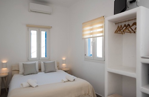 Mykonos House | Private Cycladic Room in the heart of Mykonos Town