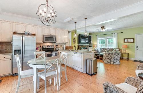 Henrico House | Private Dock and Fire Pit Serene Lake Gaston Escape