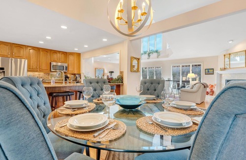 Huddleston House | Private Dock,Indoor Pool, and Hot Tub