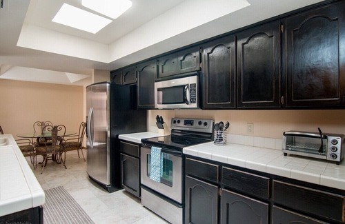 South Scottsdale House | Private Enclosed Patio, Walkable, Near Pool, 25 mile All Purpose Trail