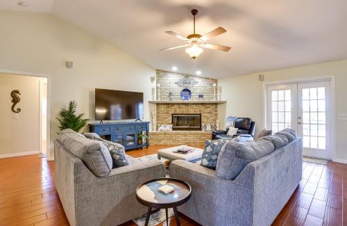 Braden River House | Private Estate on 10 Acres with Pool in Bradenton