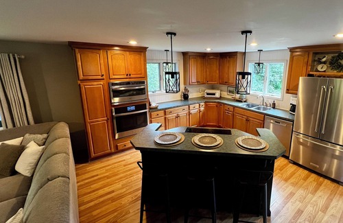 Waterford House | Private Farmhouse Retreat near camps, wedding venues, ski areas