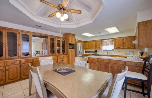 Pharr House | Private Fenced Backyard Pet Friendly Garage Parking