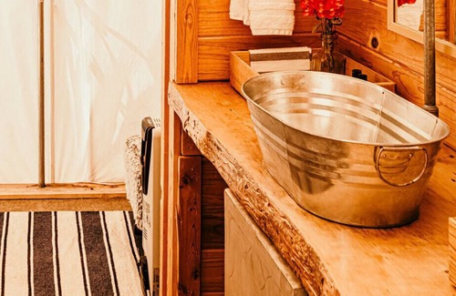 Virgin RV Rental | Private glamping venue, prohibition barn, pool, spa, horses and more