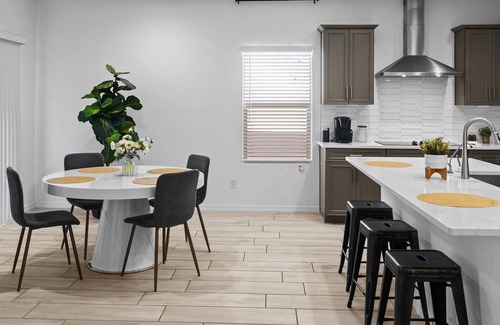 Goodyear House | Private Golf Retreat Near Ballpark + EV in Garage