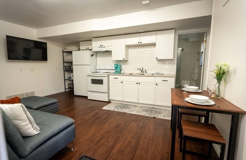 Lethbridge House | Private Ground Level Suite with Full Kitchen