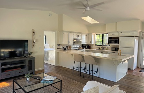 Santa Barbara Cottage | Private Guest House on 16 Acre Gated Mountain Property