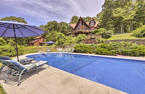 Montville House | Private Guest House with Deck and Spectacular Views!