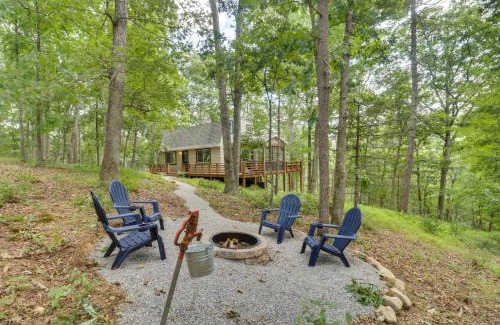 Broadway House | Private Hot Tub and Fire Pit Family Broadway Cabin