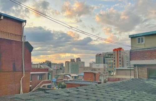 Daeheung-dong Apartment | Private house of a newlywed couple in Sinchon