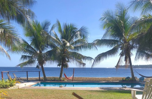Matao Tiupeniu House | PRIVATE ISLAND STYLE PROPERTY - 2 SEPARATE BUNGALOWS