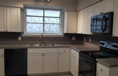 Southbank House | Private Jacksonville Getaway Near San Marco Square