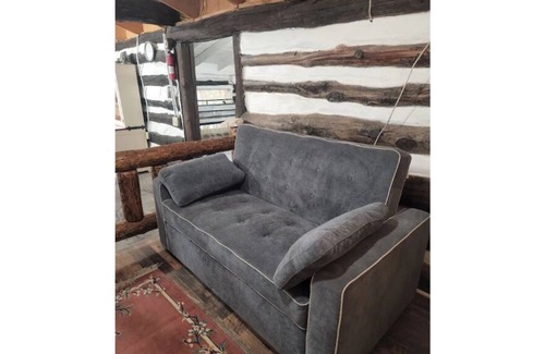 Port Matilda Apartment | Private Log Cabin in rural Port Matilda