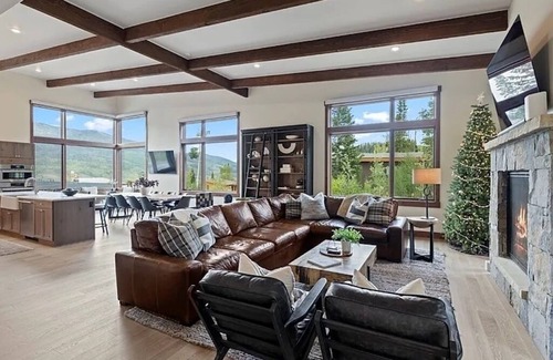 Silverthorne House | Private Lux Mtn Home: Hot Tub, Views, Pool, Ski, Golf, Hike