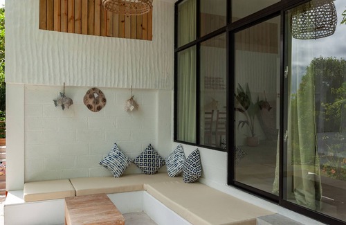 Praslin Island Apartment | Private Mini Pool + Free Wifi + Outdoor Shower at la Pointe Beach Huts