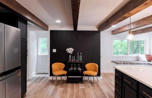 Rockbridge Cabin | Private Modern Cabin | Hot Tub, Winter Specials!