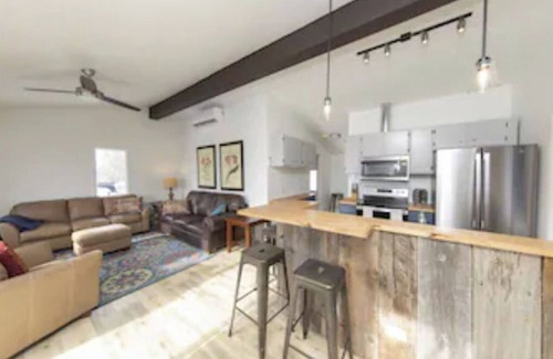 Carbondale House | Private Mountain/Valley Views: Just renovated only 5 min to downtown Carbondale!