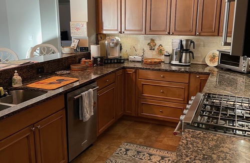 St. Augustine House | Private Oasis-Heated Pool-Sleeps8-Fresh Eggs & Top Amenities-Pet friendly-Escape