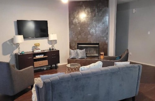 Cedar Hill House | Private Oasis Near Joe Pool Lake | Downtown Dallas