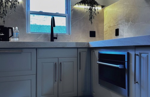 East Allegheny House | Private Parking & Patio Stylish Urban Getaway