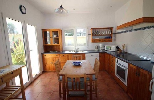 Conil de la Frontera House | Private pool, beautiful garden, 3 bathrooms, gas central heating for winter - Casa Olivos -