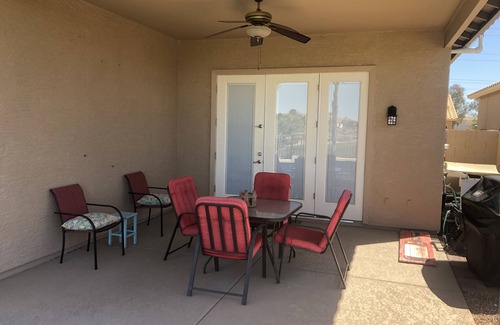 Coyote Lakes House | Private Pool on the Golf Course in Surprise