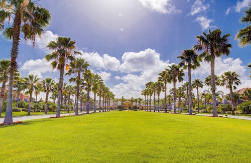 West Kissimmee House | Private Pool| Themed Rooms| Theater| Near Disney!