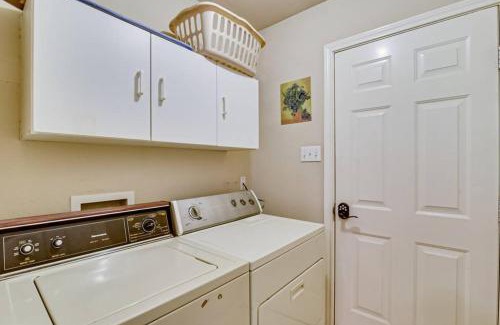 South Arlington House | PRIVATE POOL w/Full Amenities by BLD & Joe Pool LK