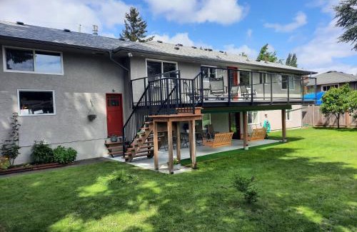 Saanich East Bed & Breakfast | Private Quiet Bed & Breakfast 2Bath 3Bdrm 1200sqft 4TV's Big Place