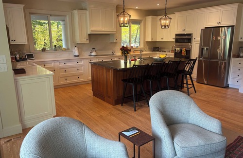 Manchester House | Private Retreat on Battenkill Near Manchester Village