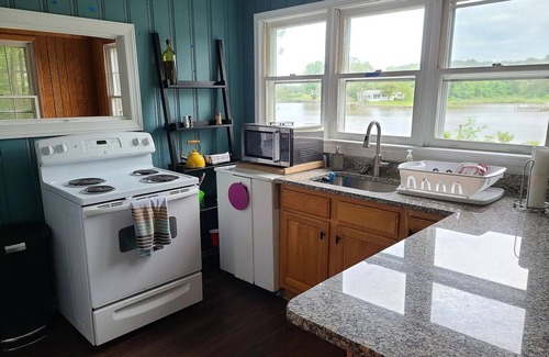 Hague House | Private Riverfront Home with dock