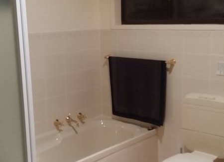 Wyong Creek Resort | Private room ∙ 4 guests