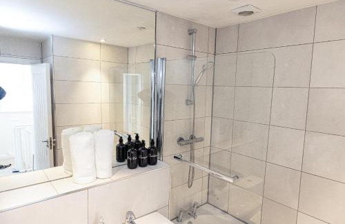 Langley Mill House | Private room in a new build